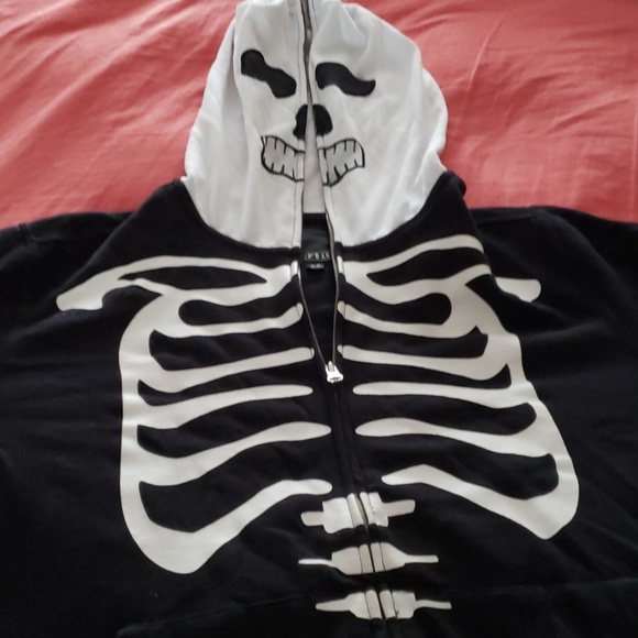 Volcom skeleton hoodie - Picture 1 of 2
